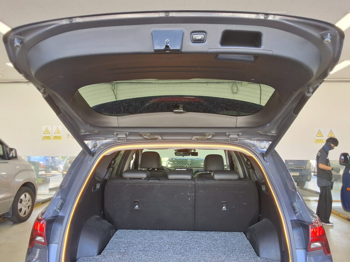 HYUNDAI THE NEW SANTA FE DIESEL 2.2 2WD PREMIUM CHOICE 2021 - zdjęcie 15