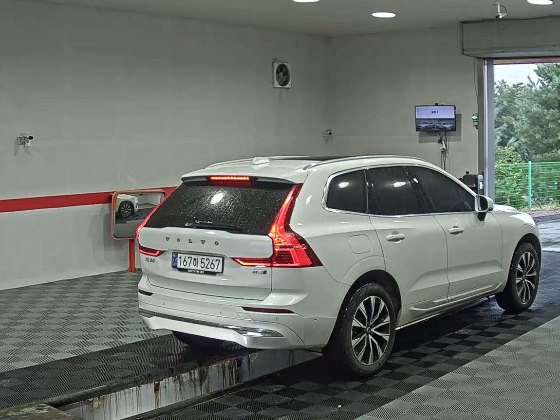 VOLVO XC60 (2ND GEN) B5 AWD ULTRA BRIGHT 2025 - zdjęcie 5
