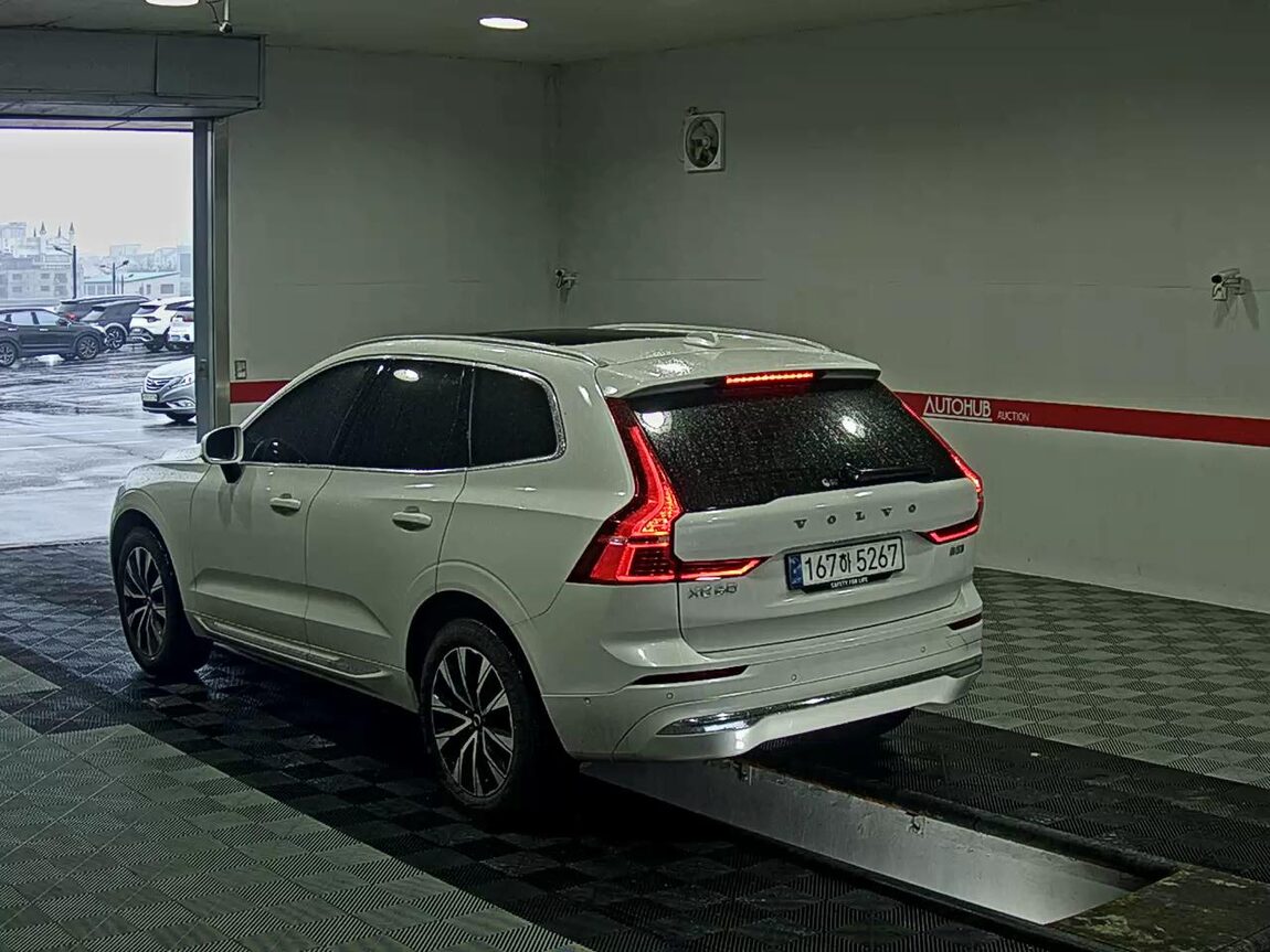 VOLVO XC60 (2ND GEN) B5 AWD ULTRA BRIGHT 2025 - zdjęcie 6