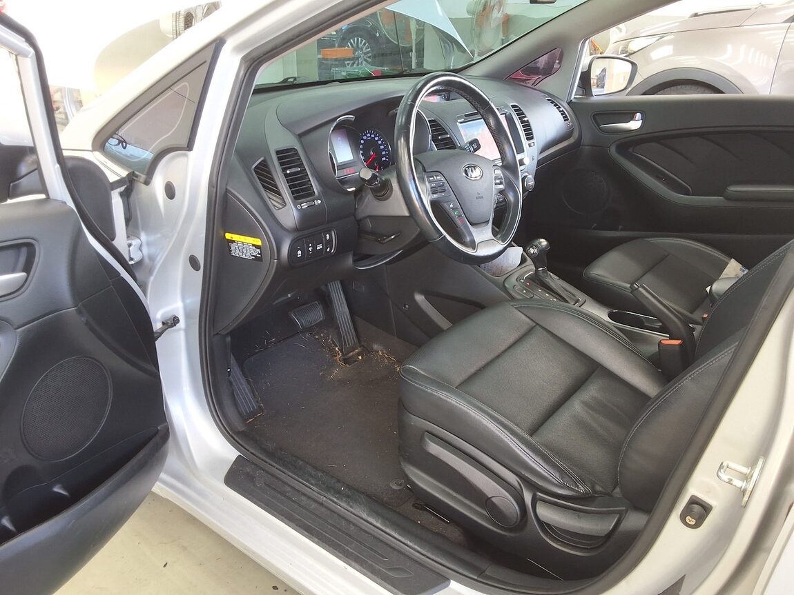 KIA K3 1.6 DIESEL LUXURY 2015 - zdjęcie 10
