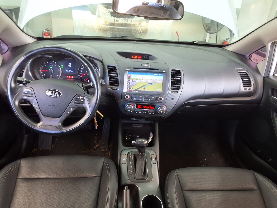 KIA K3 1.6 DIESEL LUXURY 2015 - zdjęcie 11