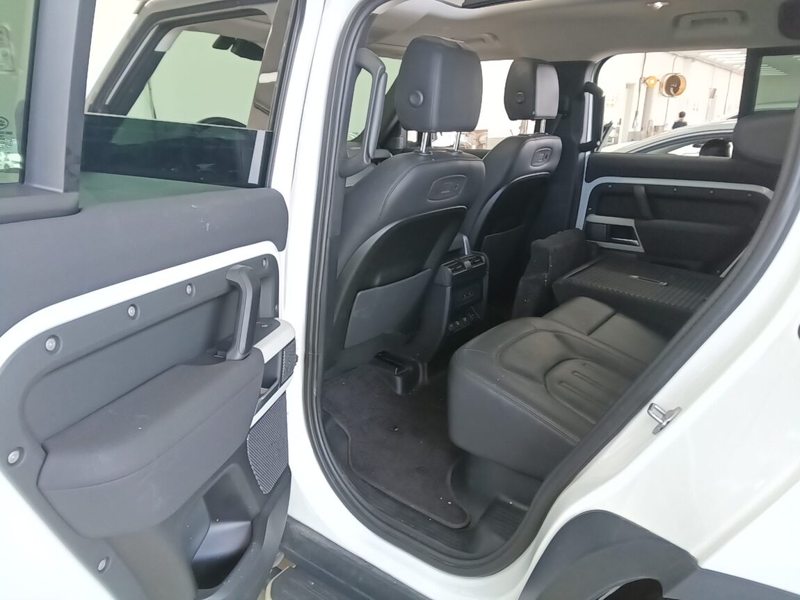 LAND ROVER ALL NEW DEFENDER 110 D250 S 2022 - zdjęcie 12