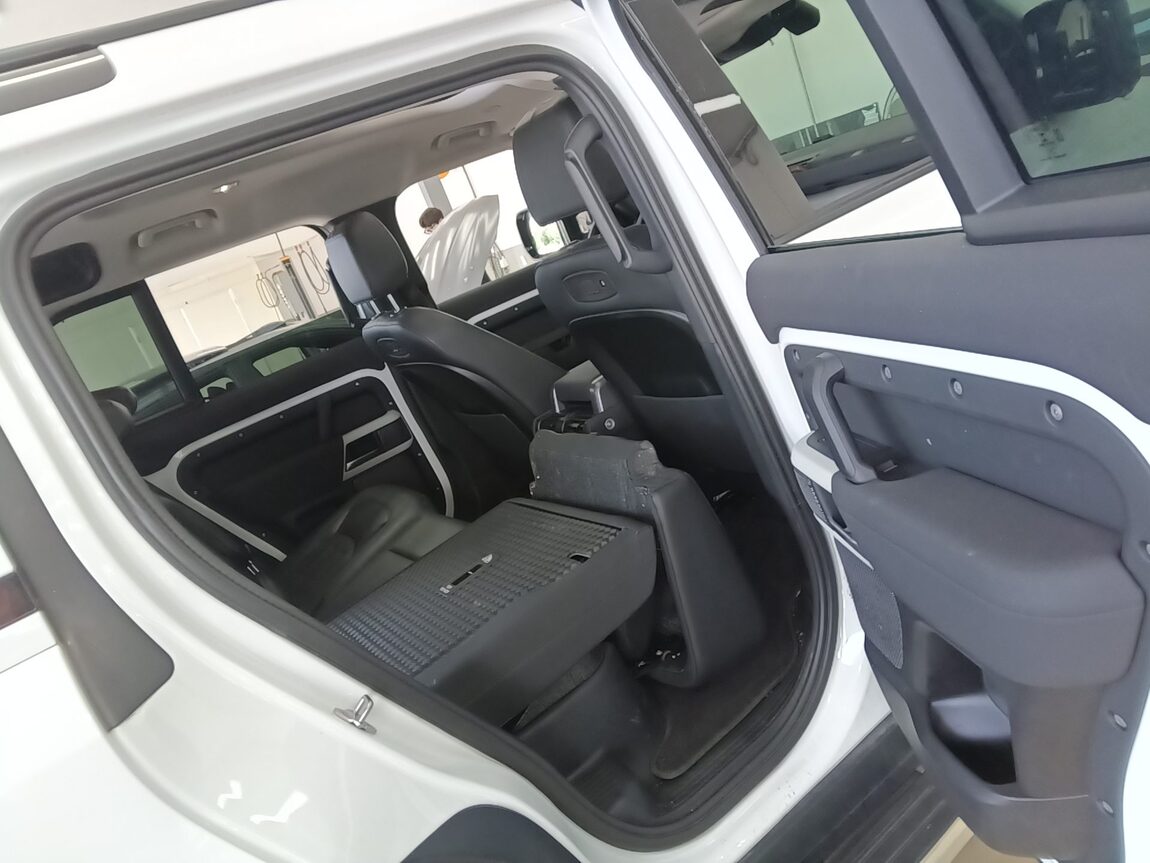 LAND ROVER ALL NEW DEFENDER 110 D250 S 2022 - zdjęcie 13