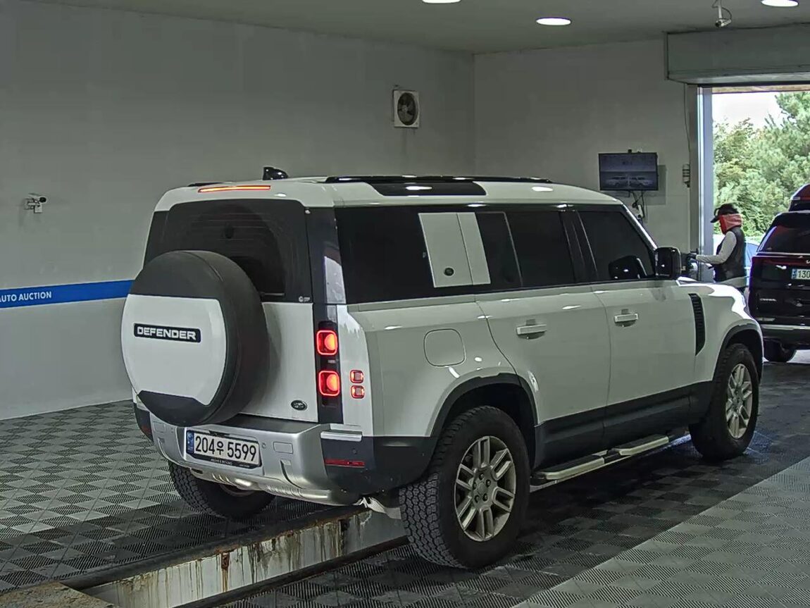 LAND ROVER ALL NEW DEFENDER 110 D250 S 2022 - zdjęcie 5