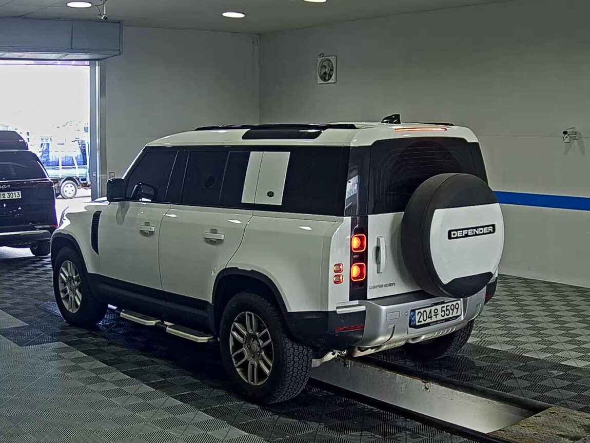 LAND ROVER ALL NEW DEFENDER 110 D250 S 2022 - zdjęcie 6