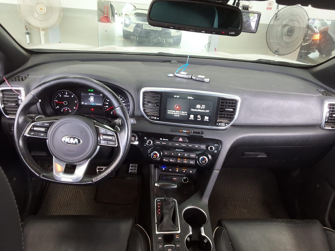 KIA SPORTAGE THE BOLD 1.6 DIESEL 2WD SIGNATURE GRAVITY 2022 - zdjęcie 11