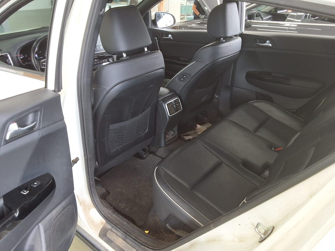 KIA SPORTAGE THE BOLD 1.6 DIESEL 2WD SIGNATURE GRAVITY 2022 - zdjęcie 12