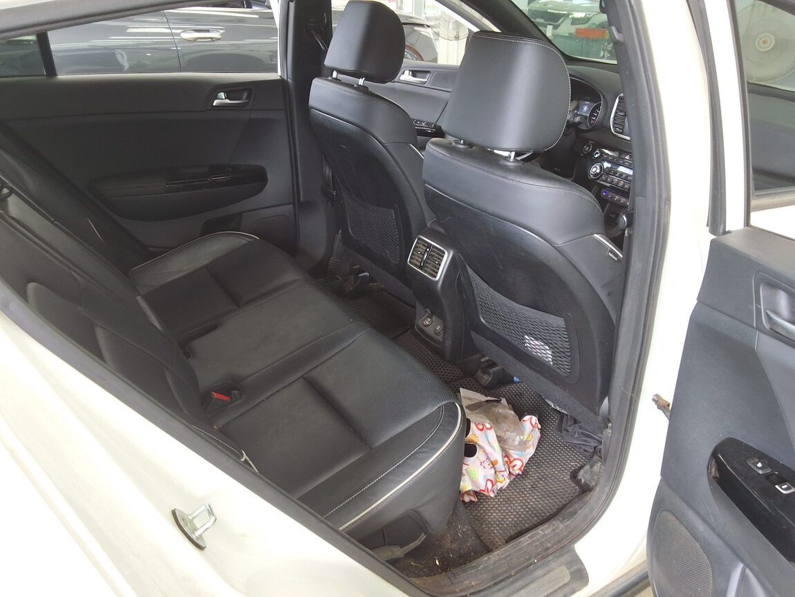 KIA SPORTAGE THE BOLD 1.6 DIESEL 2WD SIGNATURE GRAVITY 2022 - zdjęcie 13