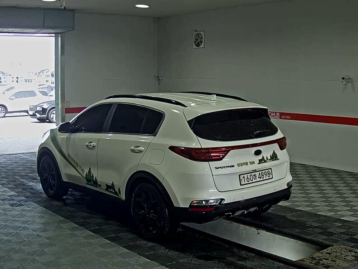 KIA SPORTAGE THE BOLD 1.6 DIESEL 2WD SIGNATURE GRAVITY 2022 - zdjęcie 6