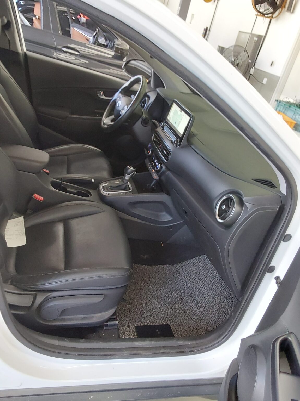 HYUNDAI THE NEW KONA 1.6 2WD MODERN 2022 - zdjęcie 14