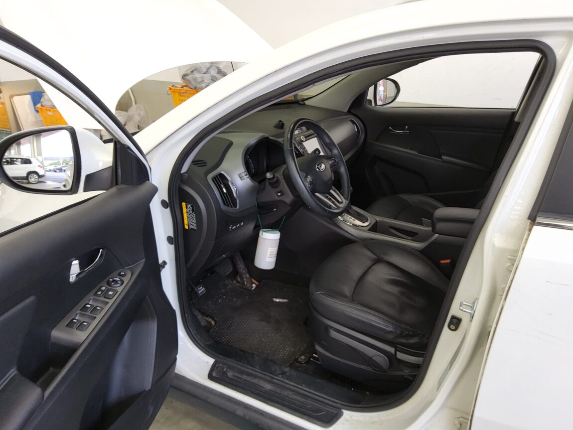 KIA THE NEW SPORTAGE R DIESEL R2.0 2WD TRENDY 2015 - zdjęcie 10