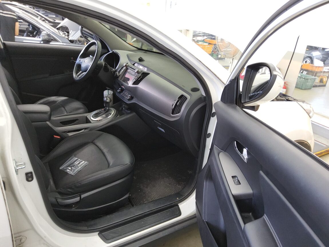 KIA THE NEW SPORTAGE R DIESEL R2.0 2WD TRENDY 2015 - zdjęcie 14