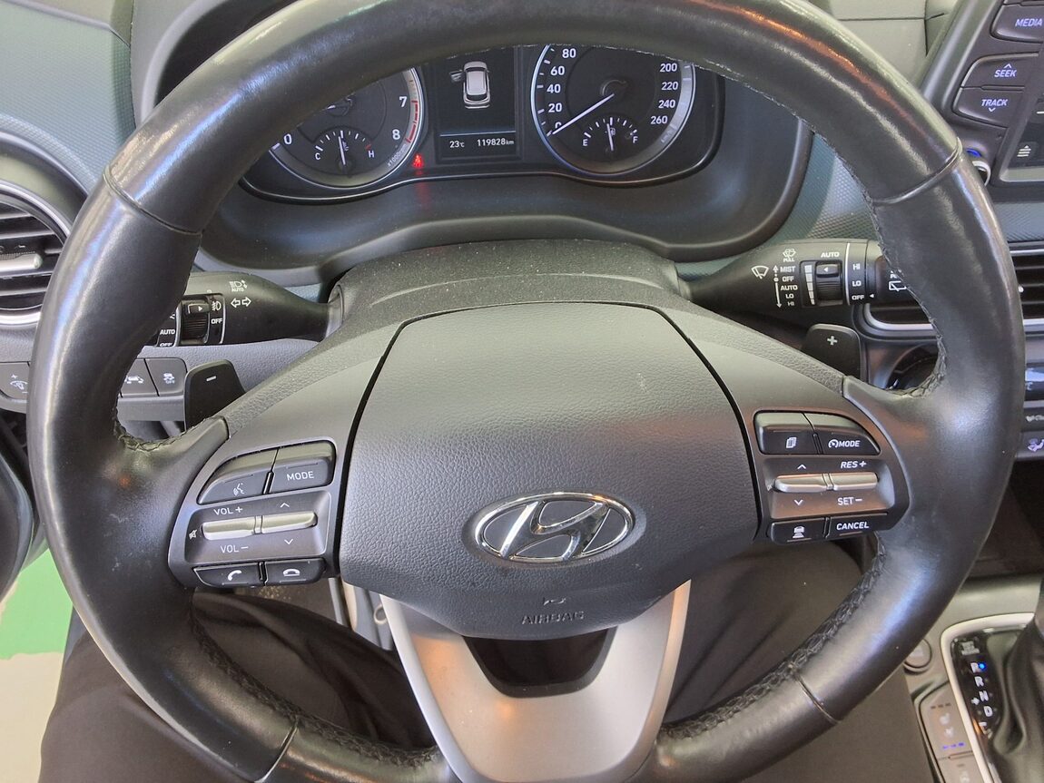 HYUNDAI KONA 1.6 GASOLINE 2WD PREMIUM 2020 - zdjęcie 18