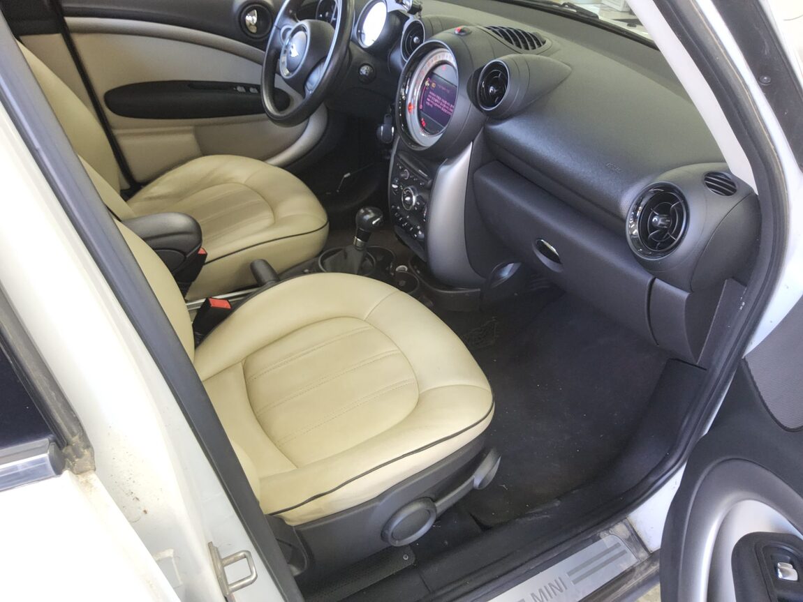 MINI COUNTRYMAN 2.0 D SE 2013 - zdjęcie 14