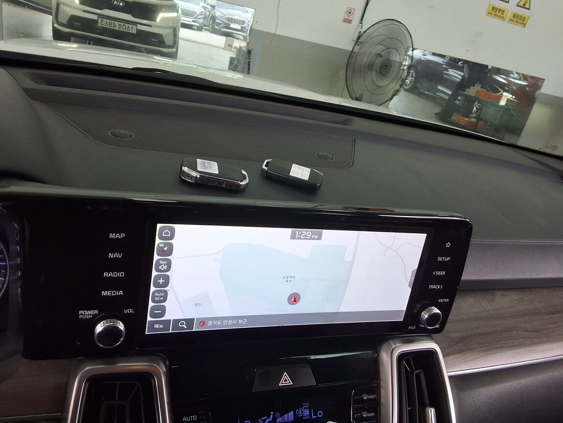 KIA NEW SORENTO (MQ4) 2.2 DIESEL 4WD PRESTIGE 2021 - zdjęcie 18
