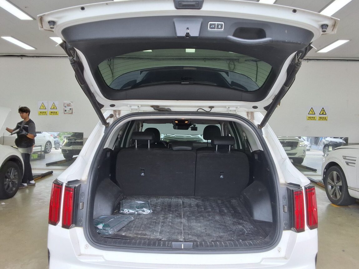 KIA NEW SORENTO (MQ4) 2.2 DIESEL 4WD PRESTIGE 2021 - zdjęcie 15