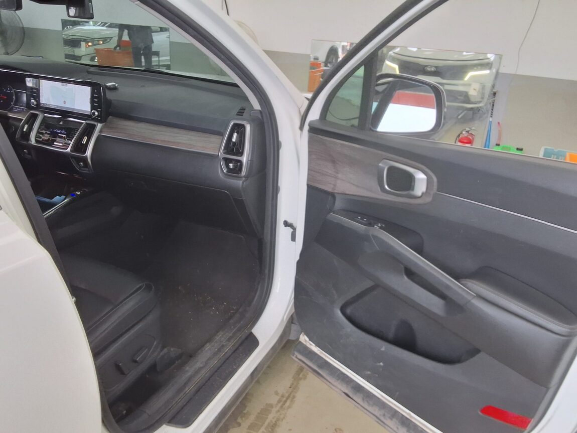 KIA NEW SORENTO (MQ4) 2.2 DIESEL 4WD PRESTIGE 2021 - zdjęcie 14