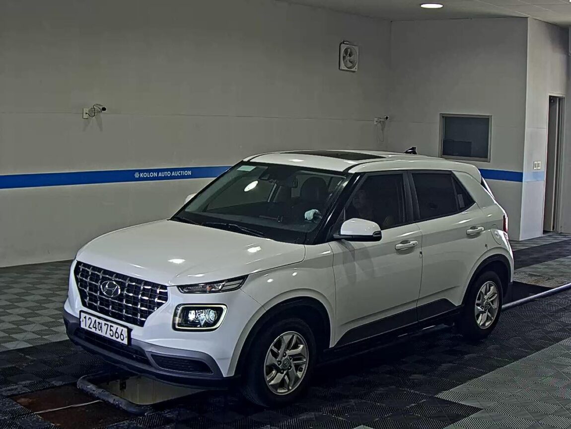 HYUNDAI VENUE 1.6 GASOLINE MODERN PLUS 2022 - zdjęcie 2