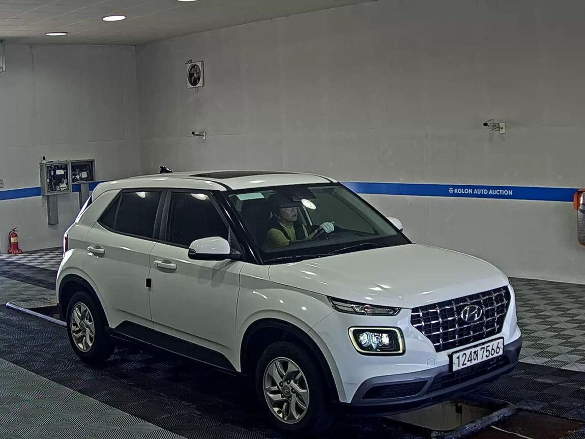 HYUNDAI VENUE 1.6 GASOLINE MODERN PLUS 2022 - zdjęcie 3