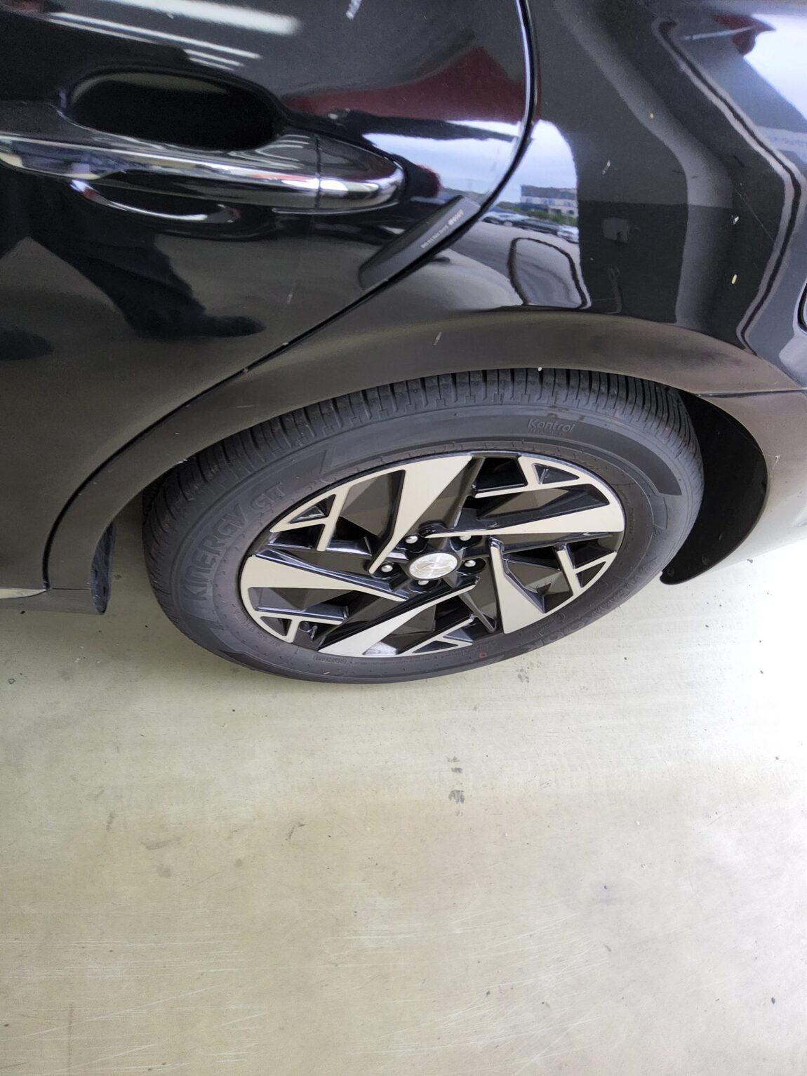 HYUNDAI THE NEW GRANDEUR IG HYBRID 2.4 HEV LE BLANC 2023 - zdjęcie 20