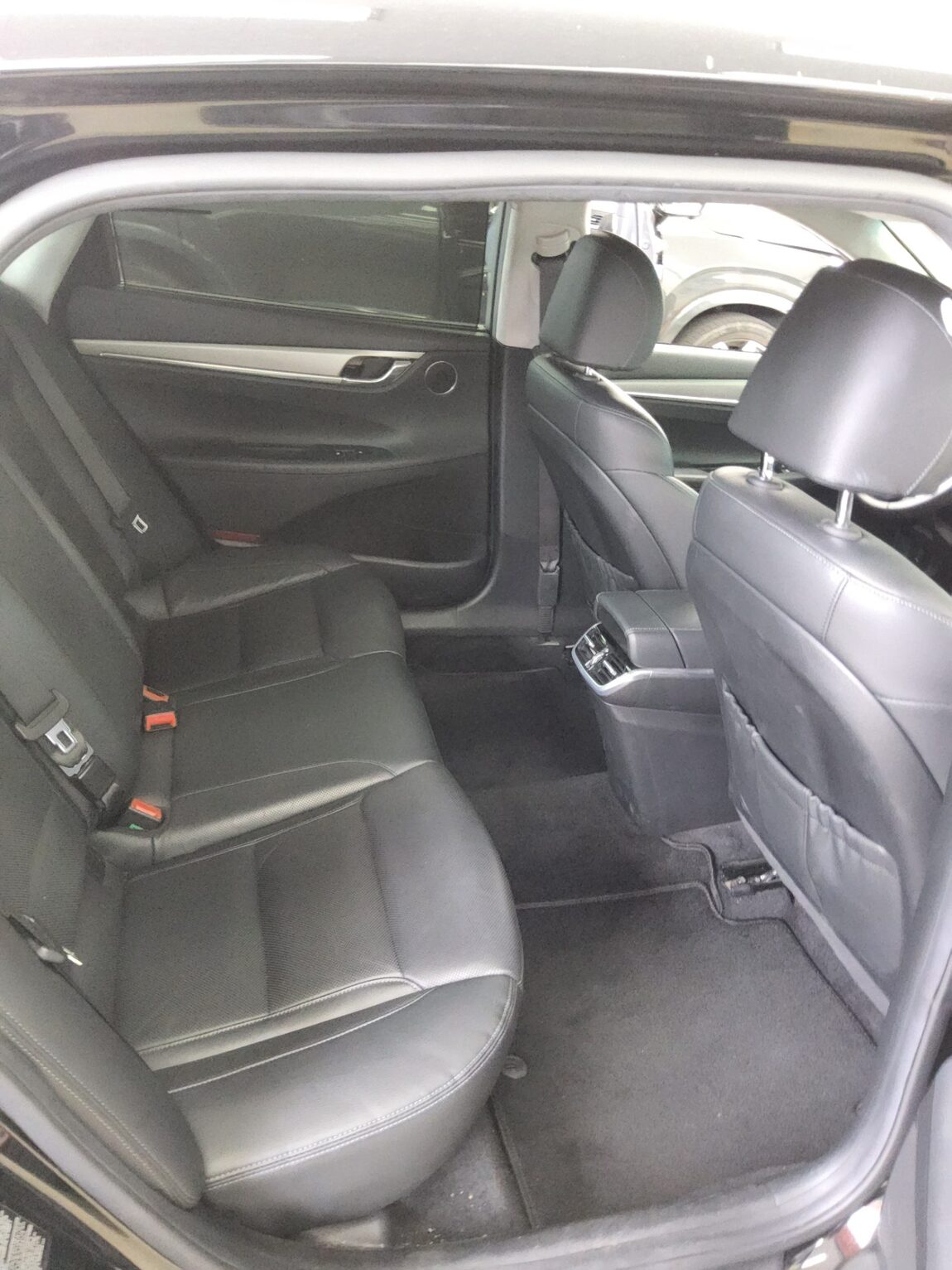 HYUNDAI THE NEW GRANDEUR IG HYBRID 2.4 HEV LE BLANC 2023 - zdjęcie 13