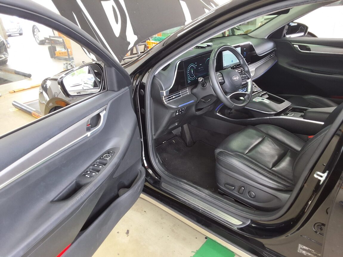 HYUNDAI THE NEW GRANDEUR IG HYBRID 2.4 HEV LE BLANC 2023 - zdjęcie 11