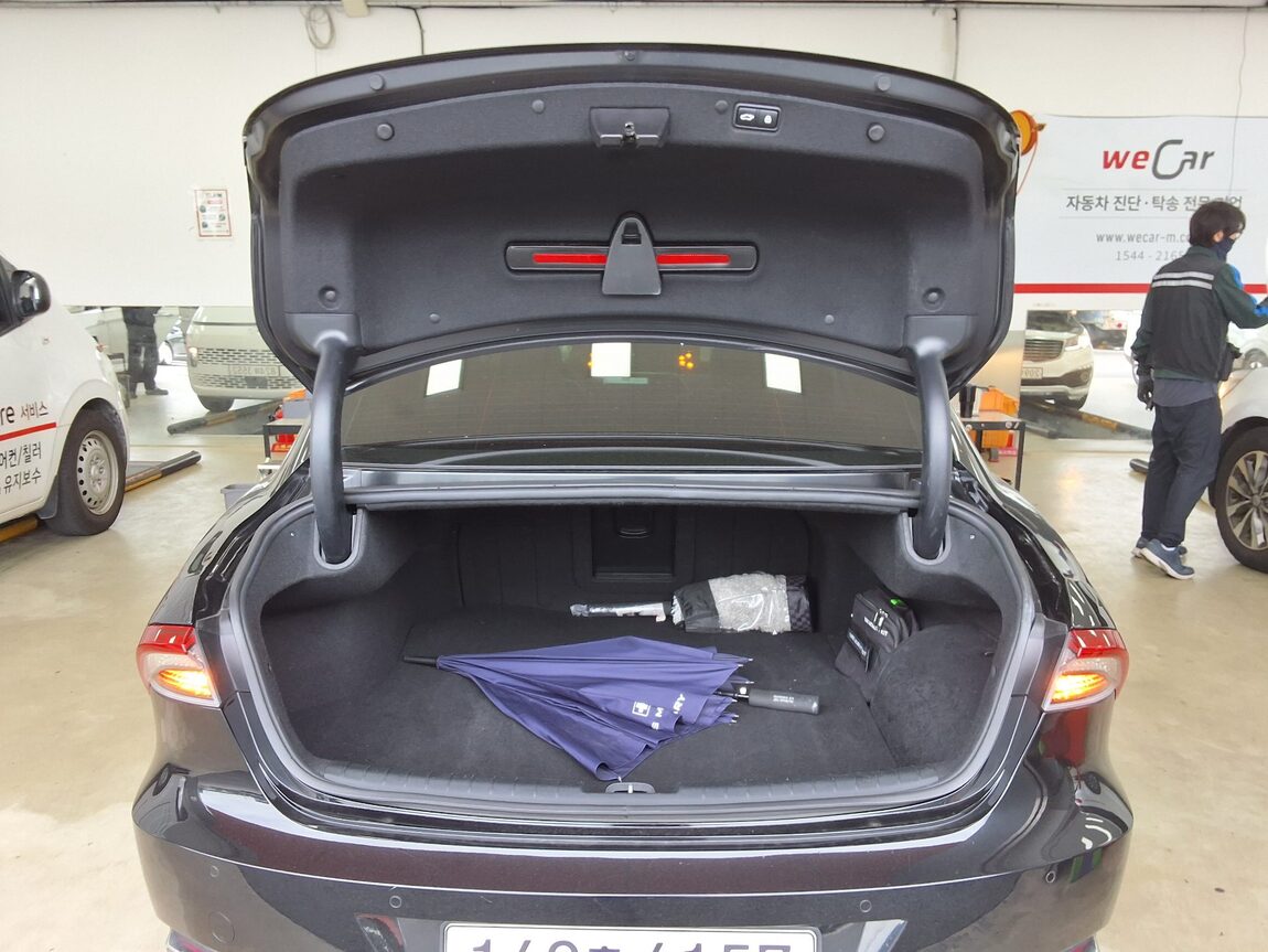 HYUNDAI THE NEW GRANDEUR IG HYBRID 2.4 HEV LE BLANC 2023 - zdjęcie 16