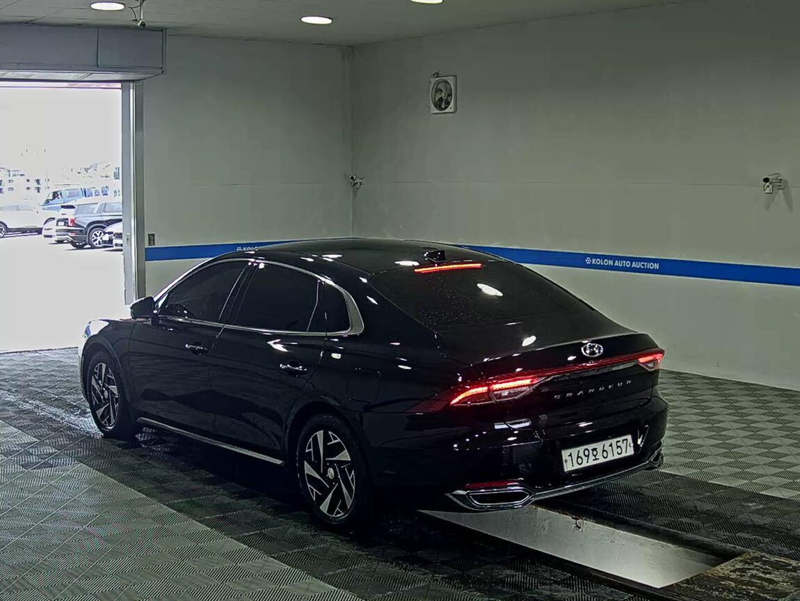 HYUNDAI THE NEW GRANDEUR IG HYBRID 2.4 HEV LE BLANC 2023 - zdjęcie 6