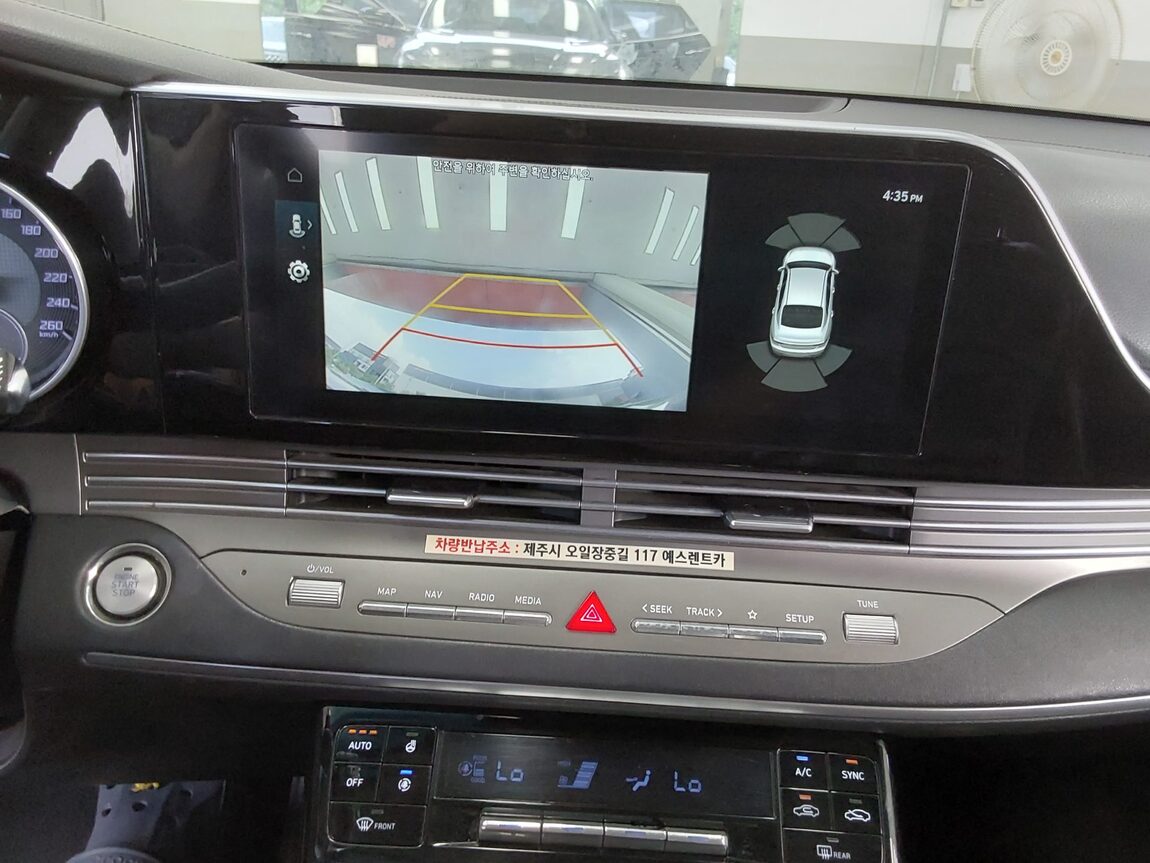 HYUNDAI THE NEW GRANDEUR IG GASOLINE 2.5 PREMIUM 2020 - zdjęcie 17