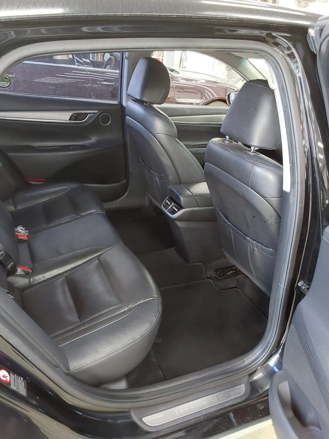HYUNDAI THE NEW GRANDEUR IG GASOLINE 2.5 PREMIUM 2020 - zdjęcie 13
