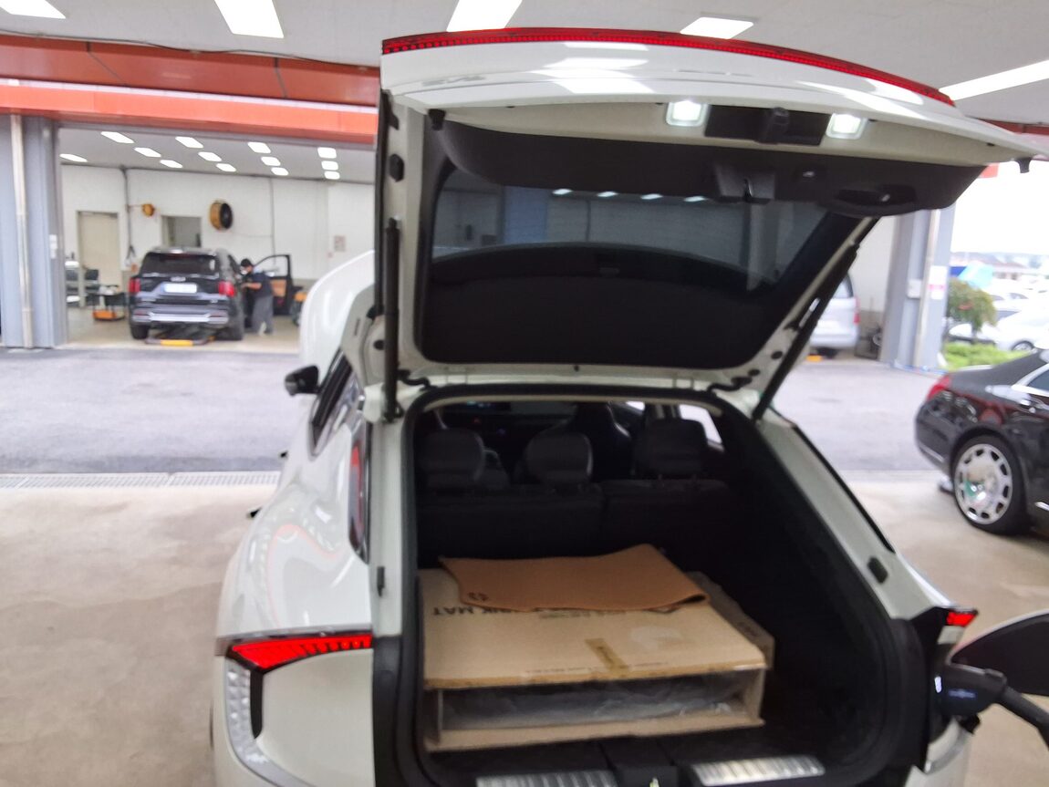 KIA EV6 LONG RANGE 2WD EARTH 2022 - zdjęcie 16