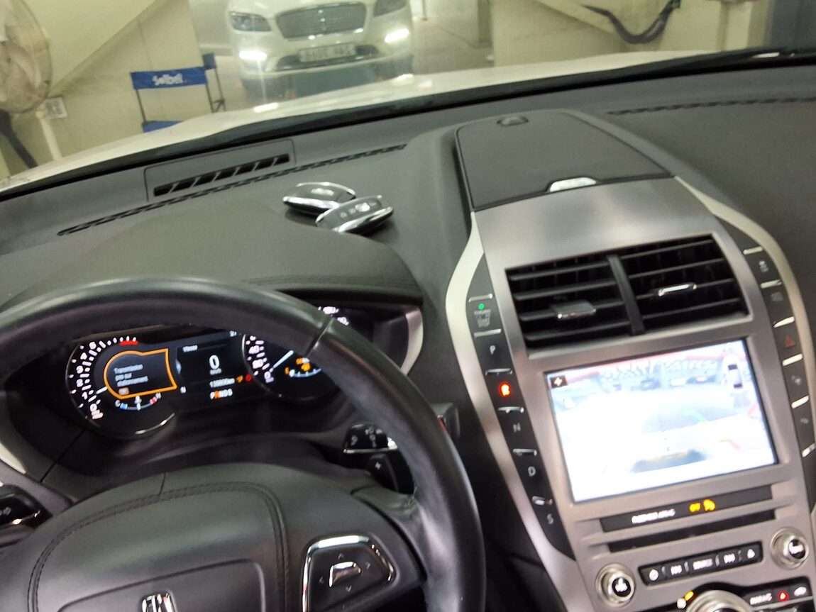 LINCOLN NEW MKZ 2.0 FWD(300A) RESERVE II 2019 - zdjęcie 25