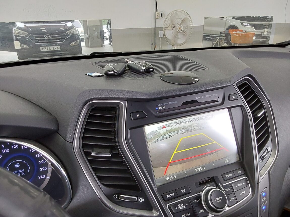 HYUNDAI SANTA FE (DM) DIESEL R2.0 2WD EXCLUSIVE SPECIAL 2015 - zdjęcie 17