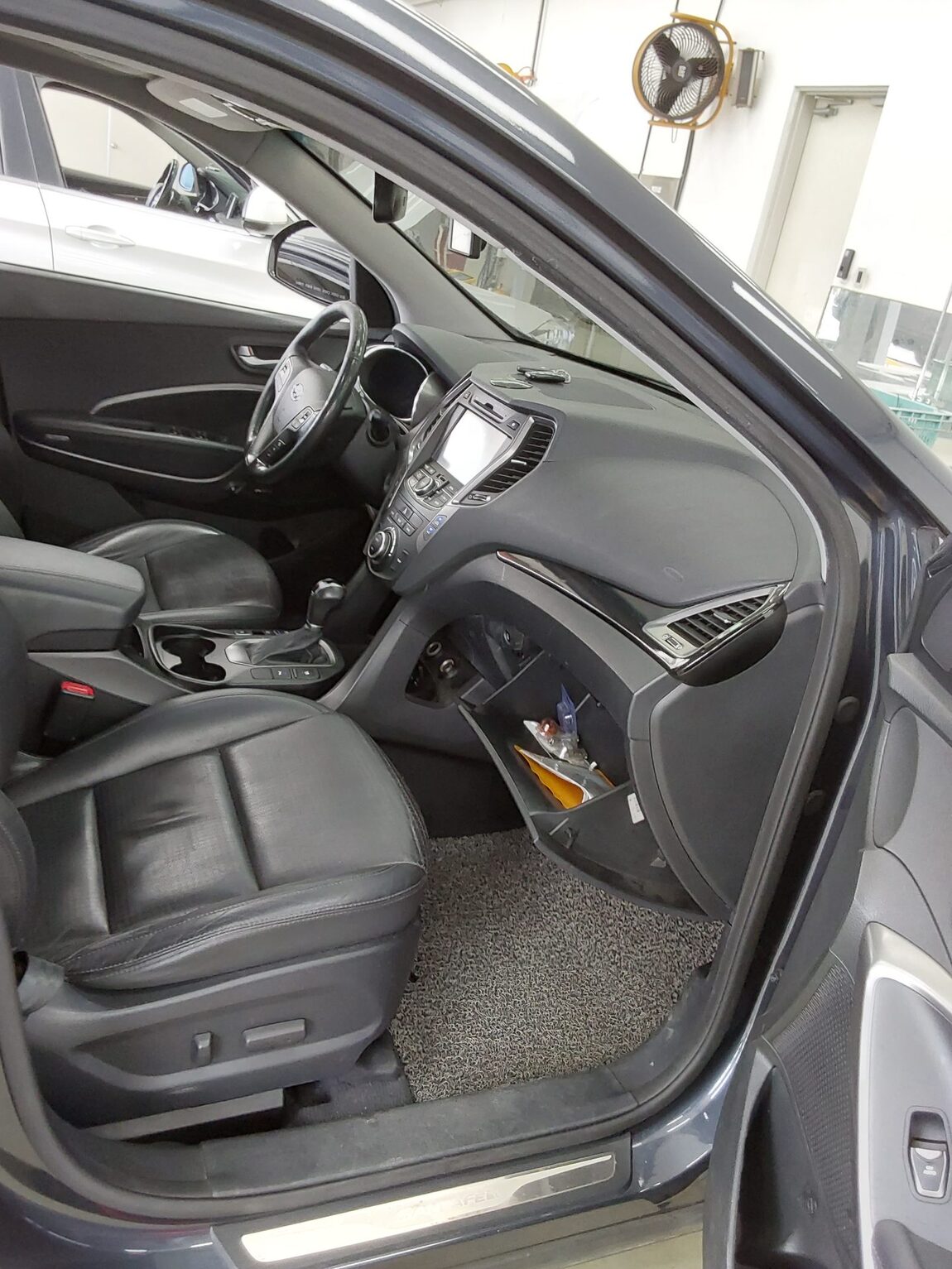 HYUNDAI SANTA FE (DM) DIESEL R2.0 2WD EXCLUSIVE SPECIAL 2015 - zdjęcie 14