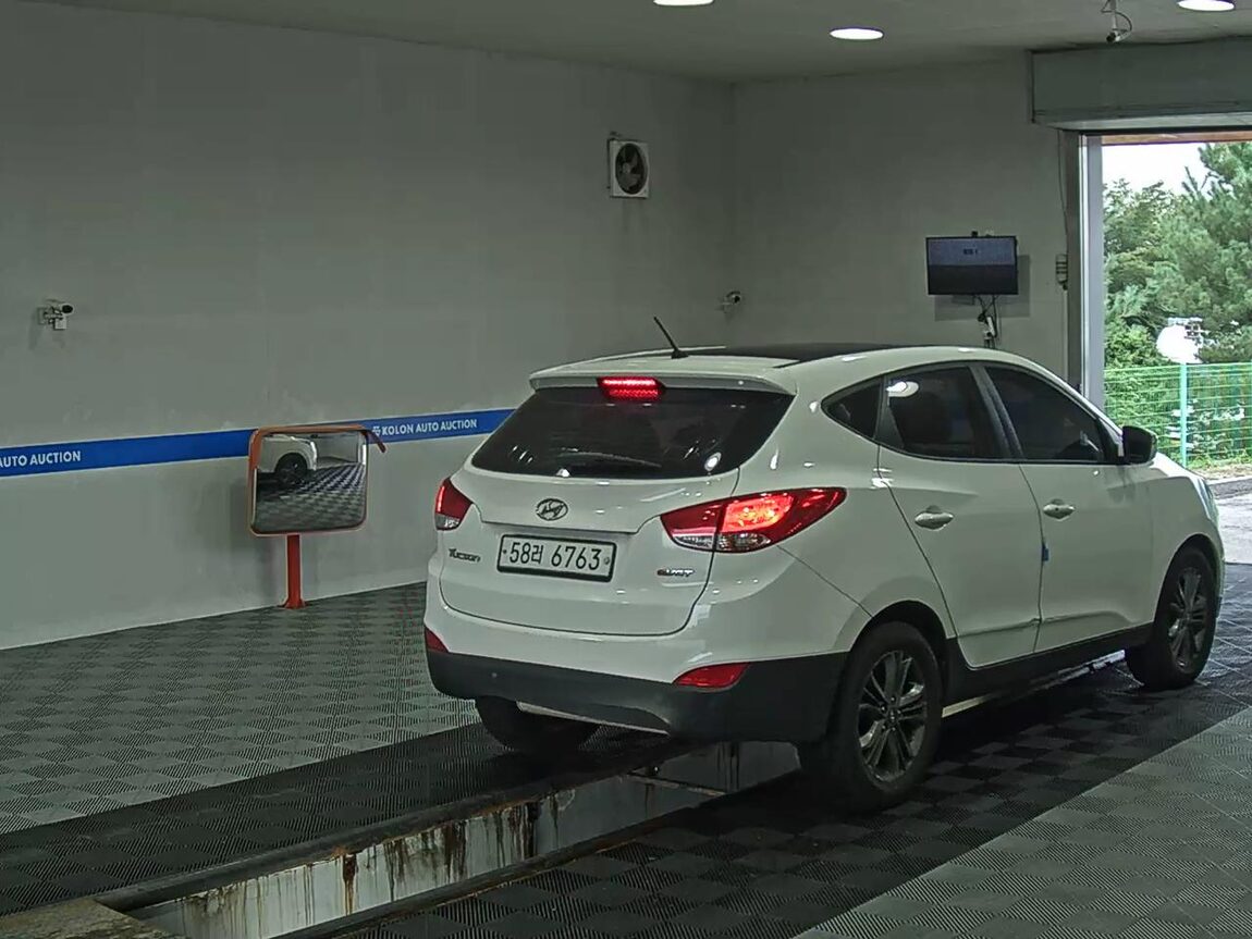 HYUNDAI NEW TUCSON ix DIESEL R2.0 2WD SMART SPECIAL 2014 - zdjęcie 5