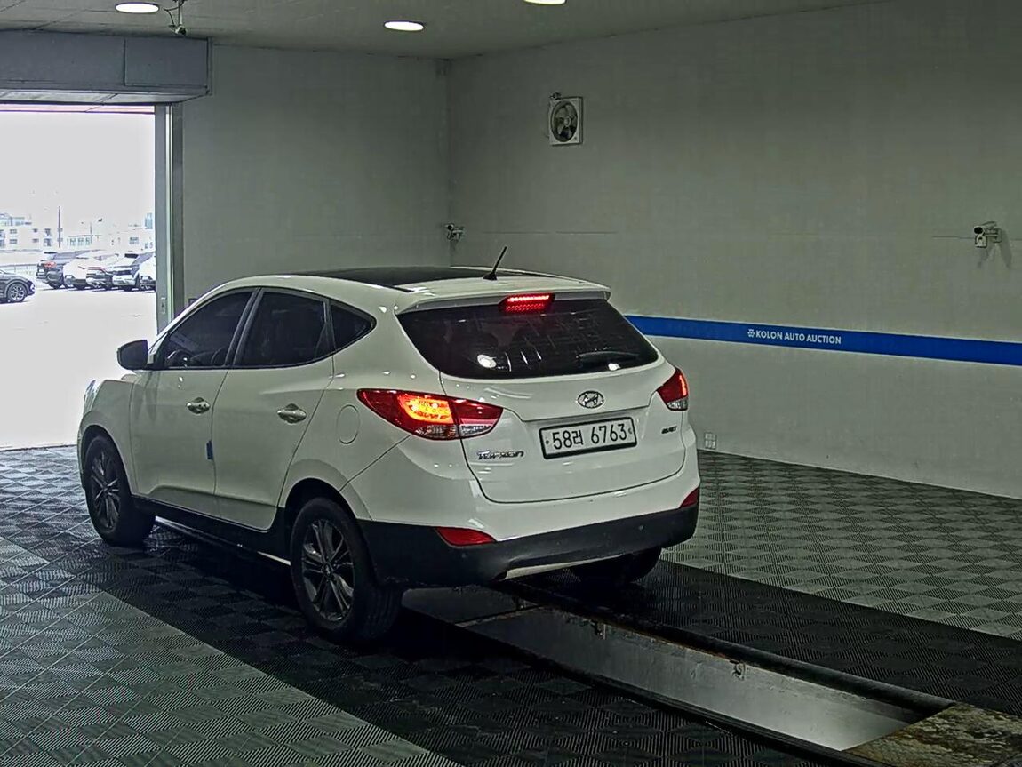 HYUNDAI NEW TUCSON ix DIESEL R2.0 2WD SMART SPECIAL 2014 - zdjęcie 6