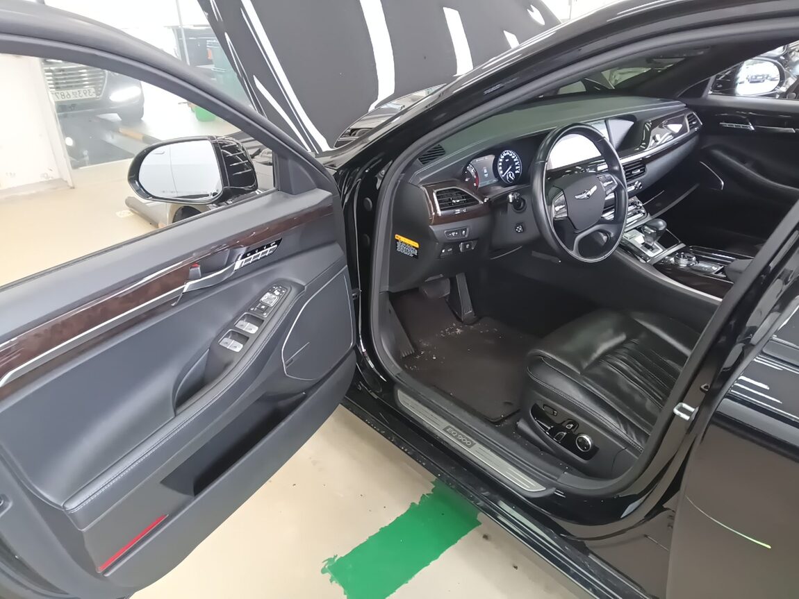 GENESIS EQ900 3.8 GDi LUXURY 2017 - zdjęcie 10
