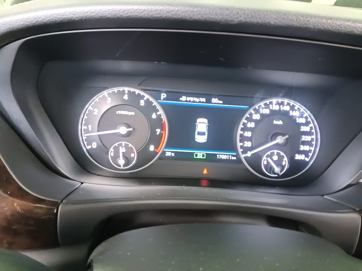 GENESIS EQ900 3.8 GDi LUXURY 2017 - zdjęcie 9