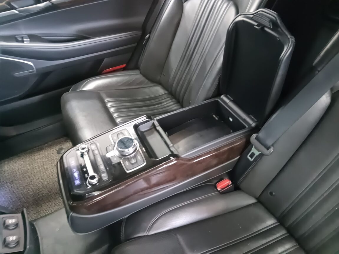 GENESIS EQ900 3.8 GDi LUXURY 2017 - zdjęcie 18