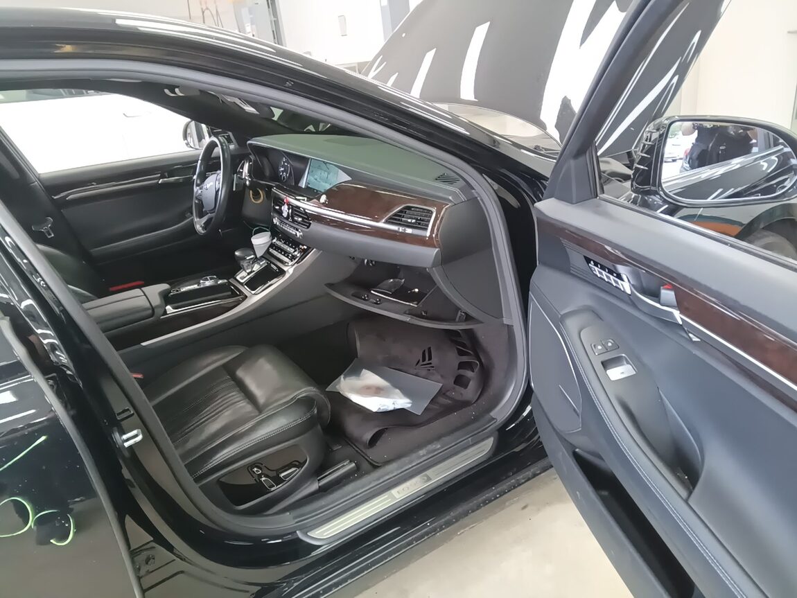 GENESIS EQ900 3.8 GDi LUXURY 2017 - zdjęcie 14