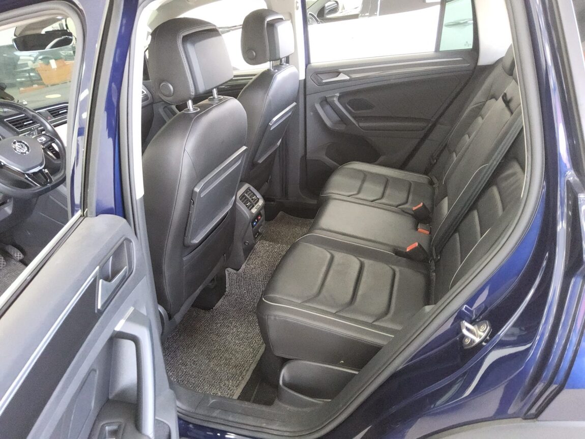 VOLKSWAGEN TIGUAN (2ND GEN) 2.0 TDI PREMIUM 2020 - zdjęcie 12