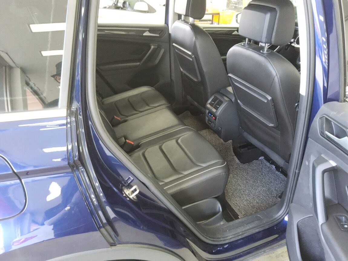 VOLKSWAGEN TIGUAN (2ND GEN) 2.0 TDI PREMIUM 2020 - zdjęcie 13
