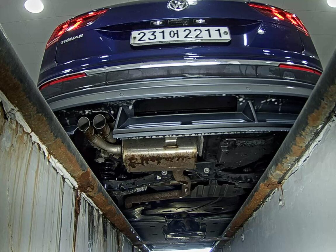 VOLKSWAGEN TIGUAN (2ND GEN) 2.0 TDI PREMIUM 2020 - zdjęcie 8