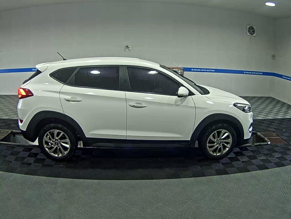 HYUNDAI ALL NEW TUCSON DIESEL R2.0 2WD MODERN 2016 - zdjęcie 4