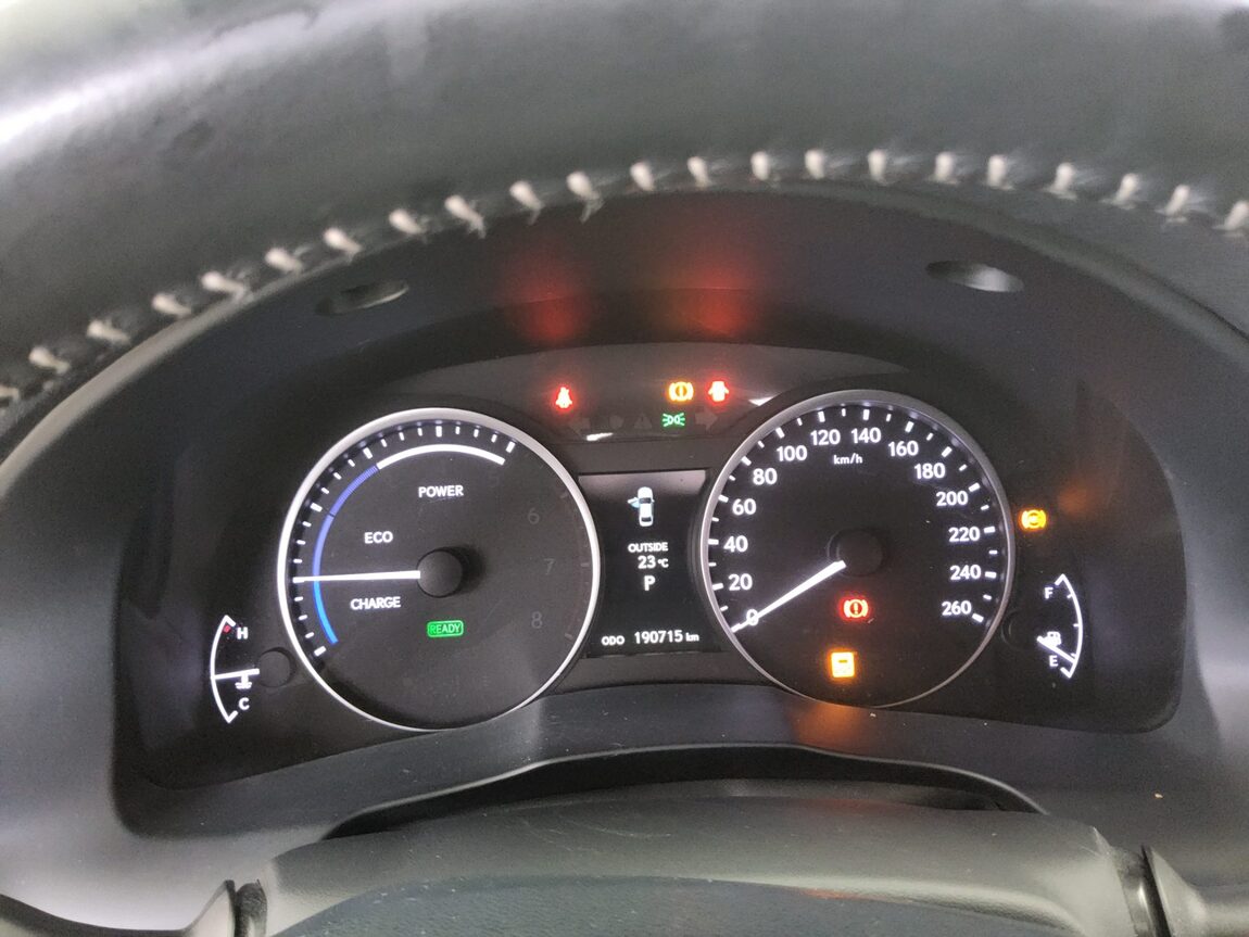 LEXUS ES (6TH GEN) 300h 2013 - zdjęcie 9