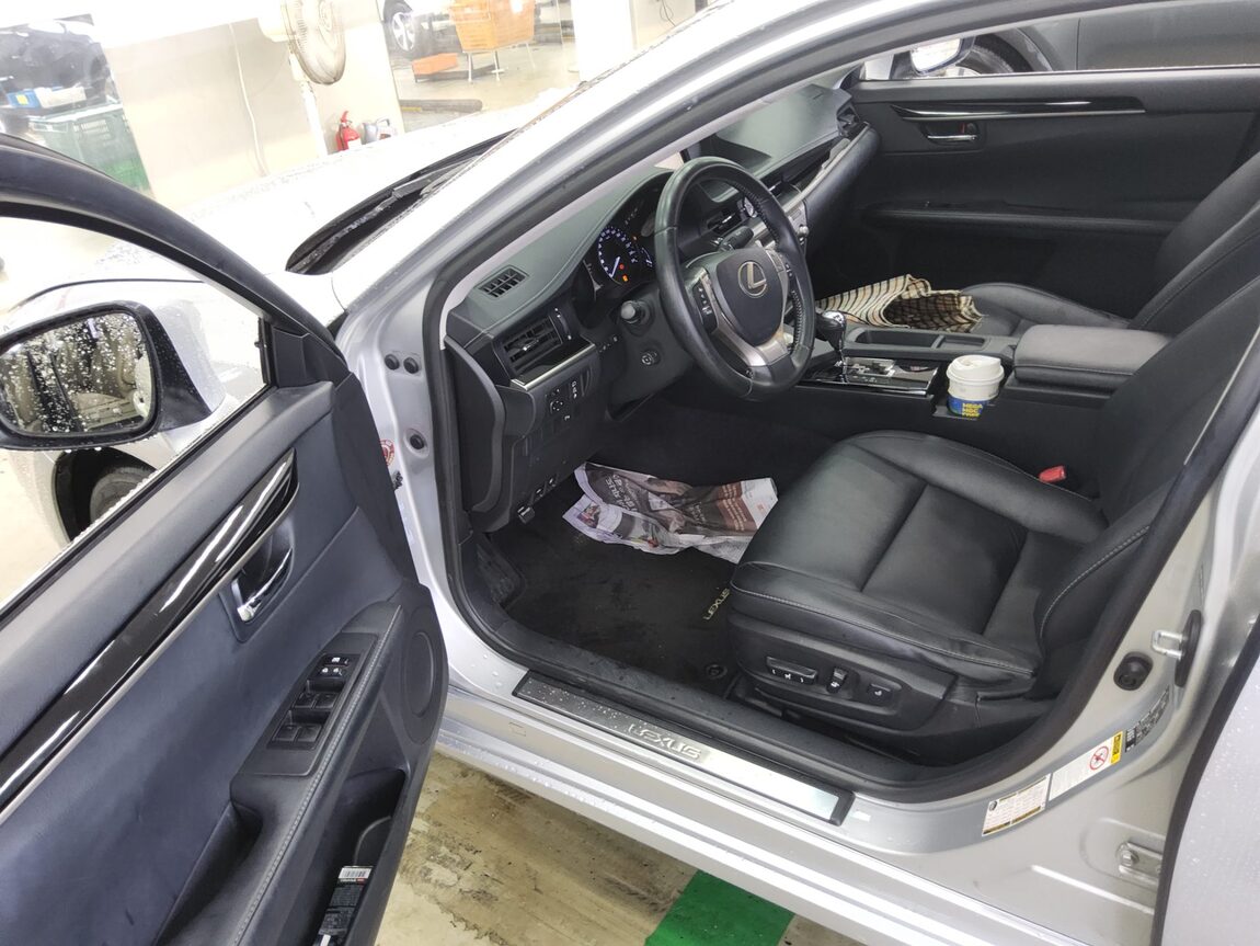 LEXUS ES (6TH GEN) 300h 2013 - zdjęcie 10