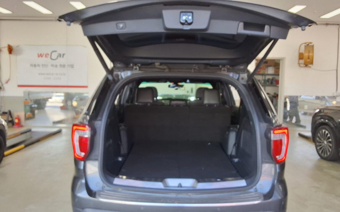 FORD EXPLORER (5TH GEN) 2.3 AWD LIMITED 2017 - zdjęcie 15