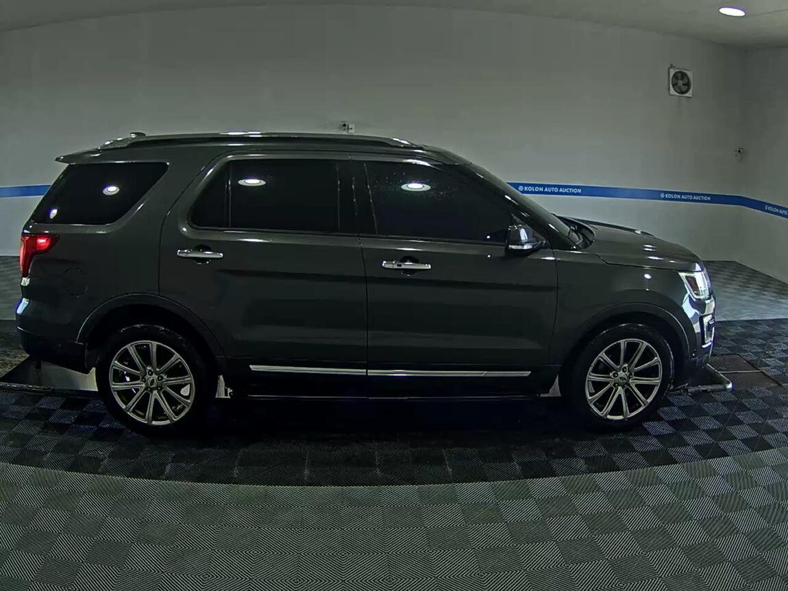 FORD EXPLORER (5TH GEN) 2.3 AWD LIMITED 2017 - zdjęcie 4
