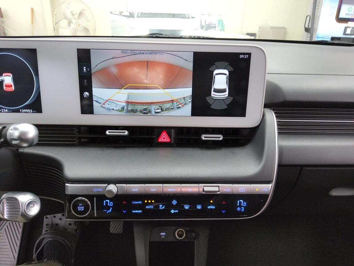 HYUNDAI IONIQ 5 EV 2WD LONG RANGE EXCLUSIVE 2022 - zdjęcie 18