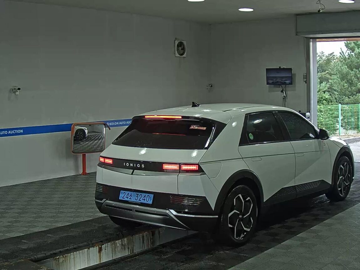 HYUNDAI IONIQ 5 EV 2WD LONG RANGE EXCLUSIVE 2022 - zdjęcie 5